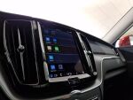 Volvo XC60 2023 met.punainen