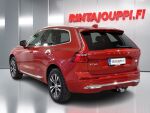 Volvo XC60 2023 met.punainen