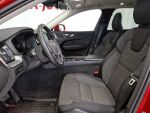 Volvo XC60 2023 met.punainen