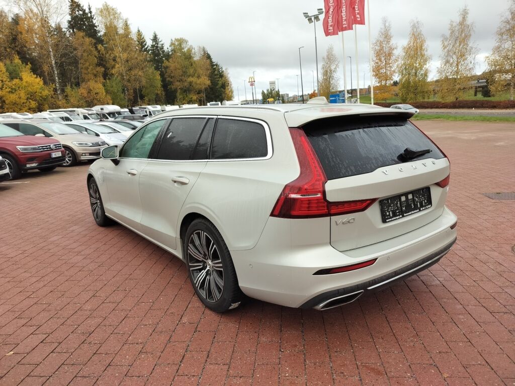 Volvo V60 2021 