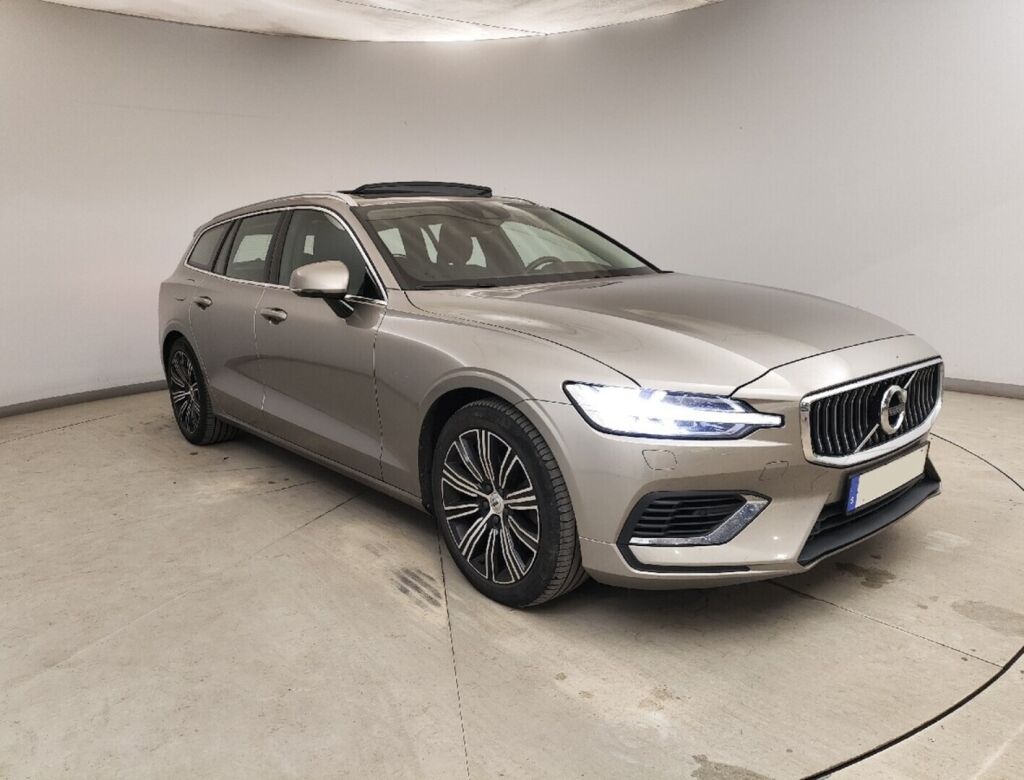 Volvo V60 2021 