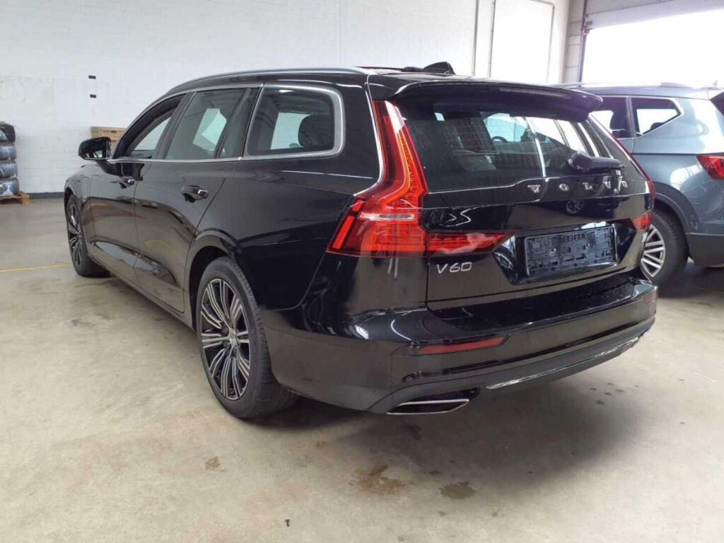 Volvo V60 2021 