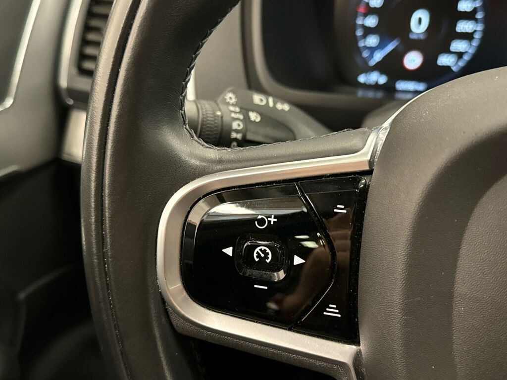 Volvo XC90 2021 