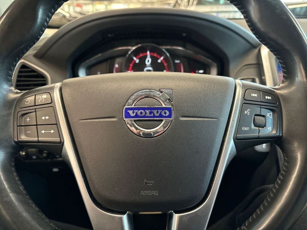 Volvo XC60 2017 Sininen