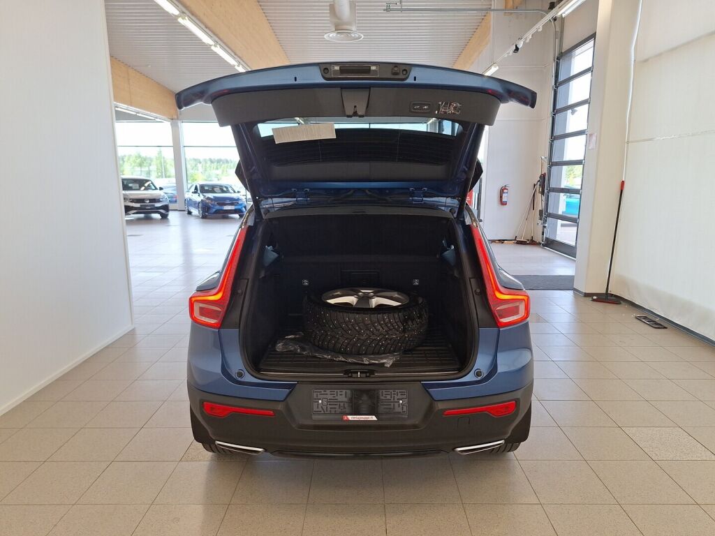 Volvo XC40 2020 Sininen