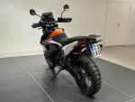 Ktm 890 2022 Oranssi