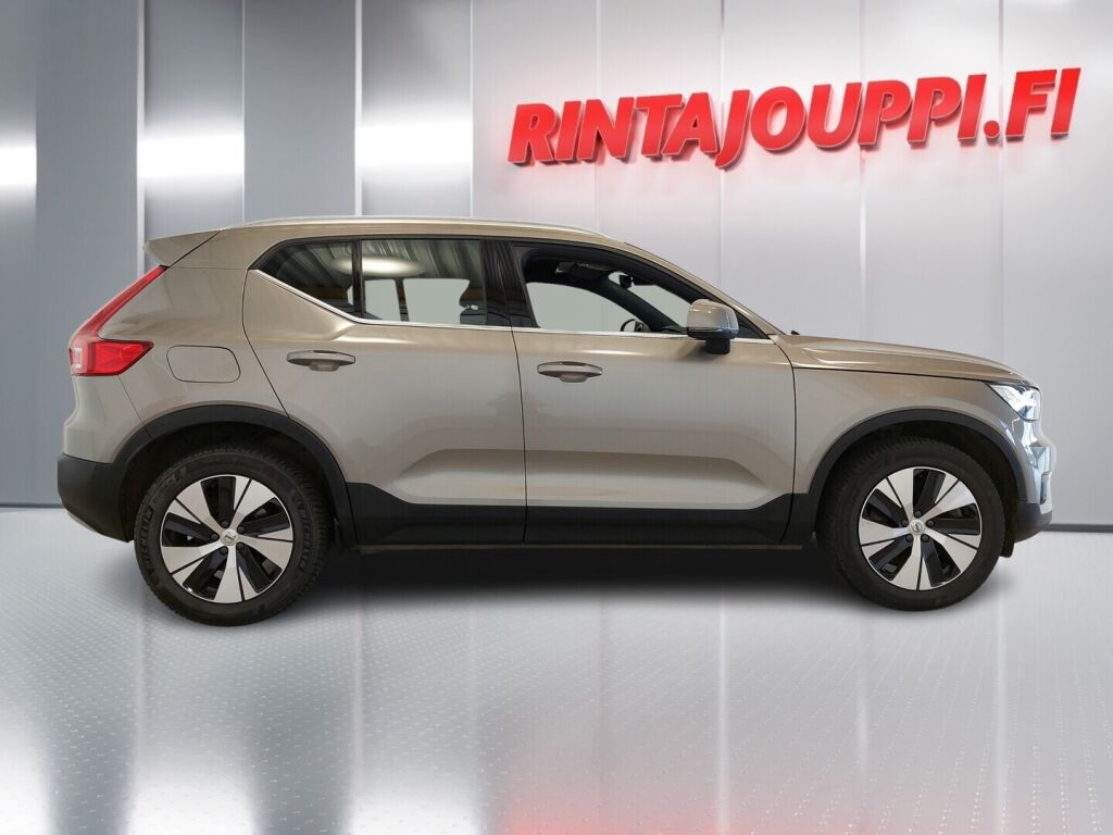 Volvo XC40 2020 Ruskea