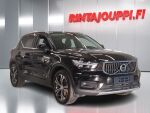 Volvo XC40 2021 Musta