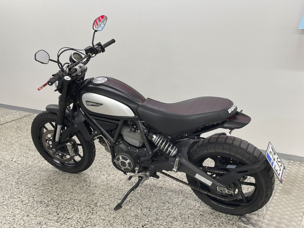 Ducati SCRAMBLER 2015 Punainen