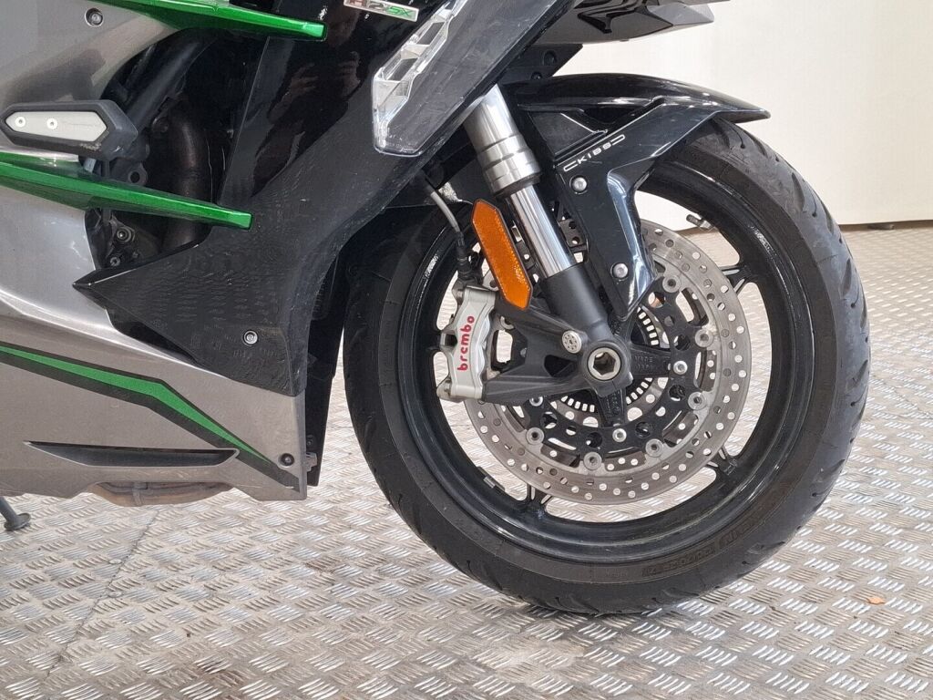 Kawasaki H2 2019 Harmaa