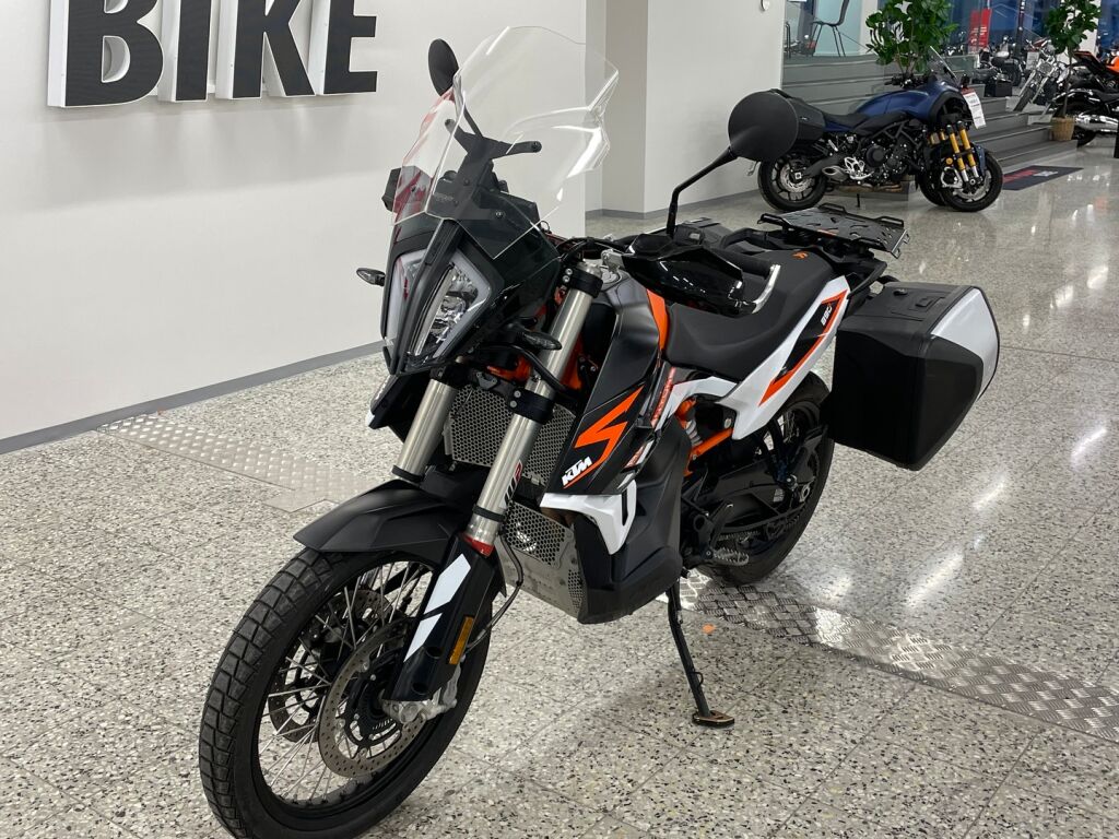 Ktm 890 2021 