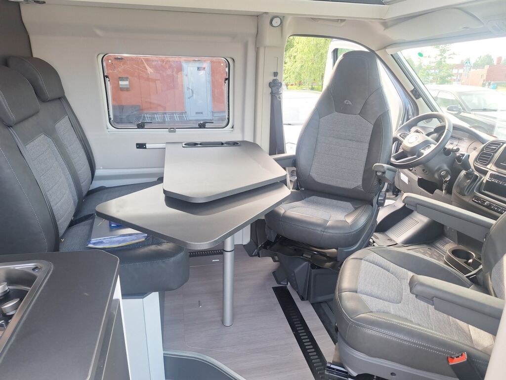 Adria TWIN SUPREME 640 SLB 2024 Harmaa