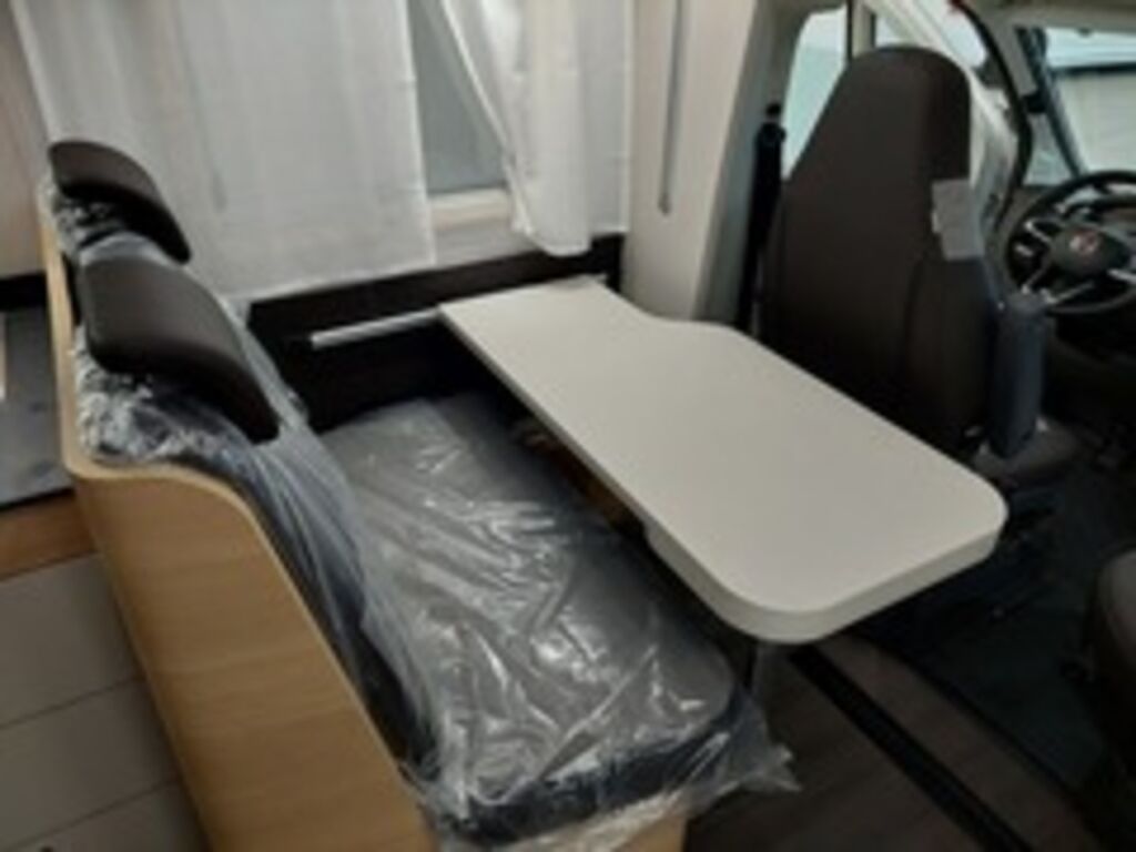 Adria Matrix Axess 670 SC 2024 