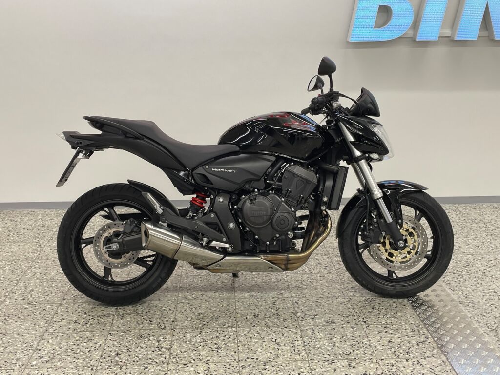 Honda CB 2011 Musta