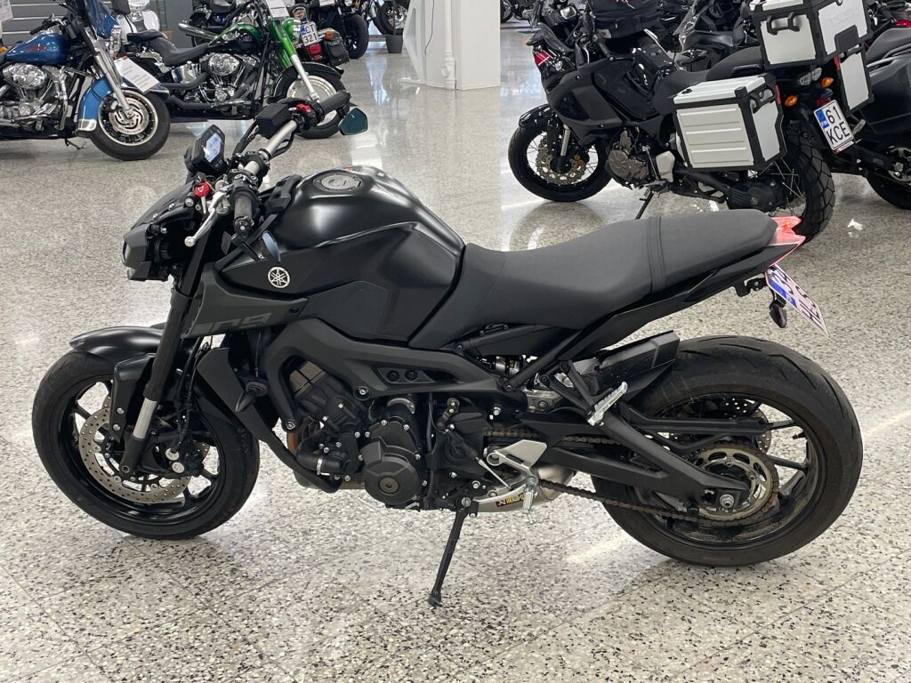 Yamaha MT-09 2020 Musta