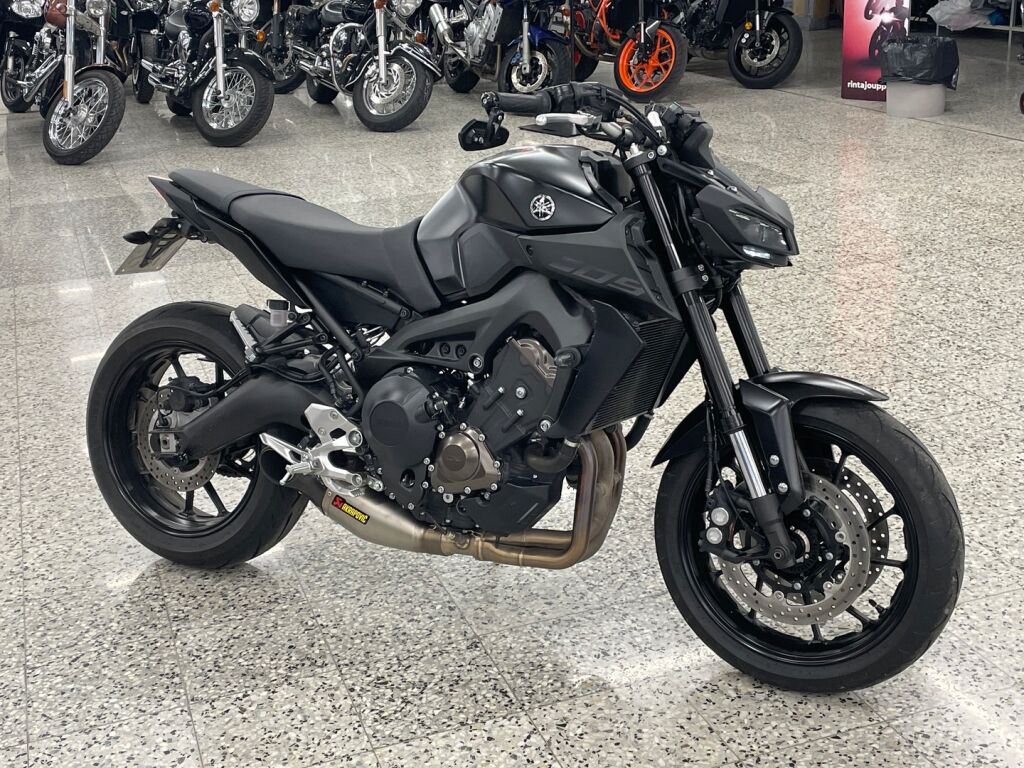 Yamaha MT-09 2020 Musta