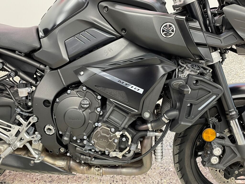 Yamaha MT-10 2019 Musta