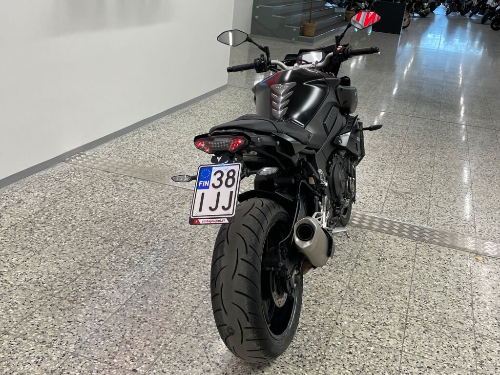 Yamaha MT-10 2019 Musta