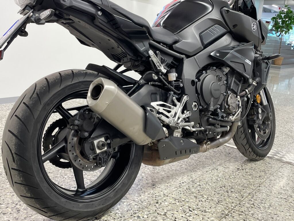 Yamaha MT-10 2019 Musta