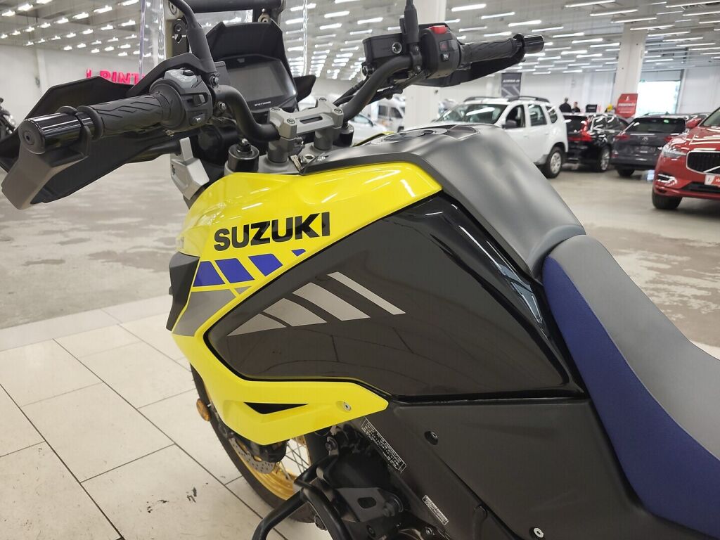 Suzuki DL 2021 