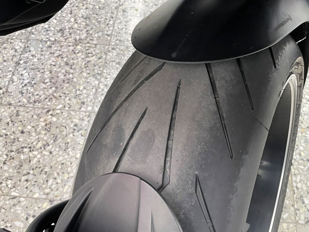 Ducati DIAVEL 2011 