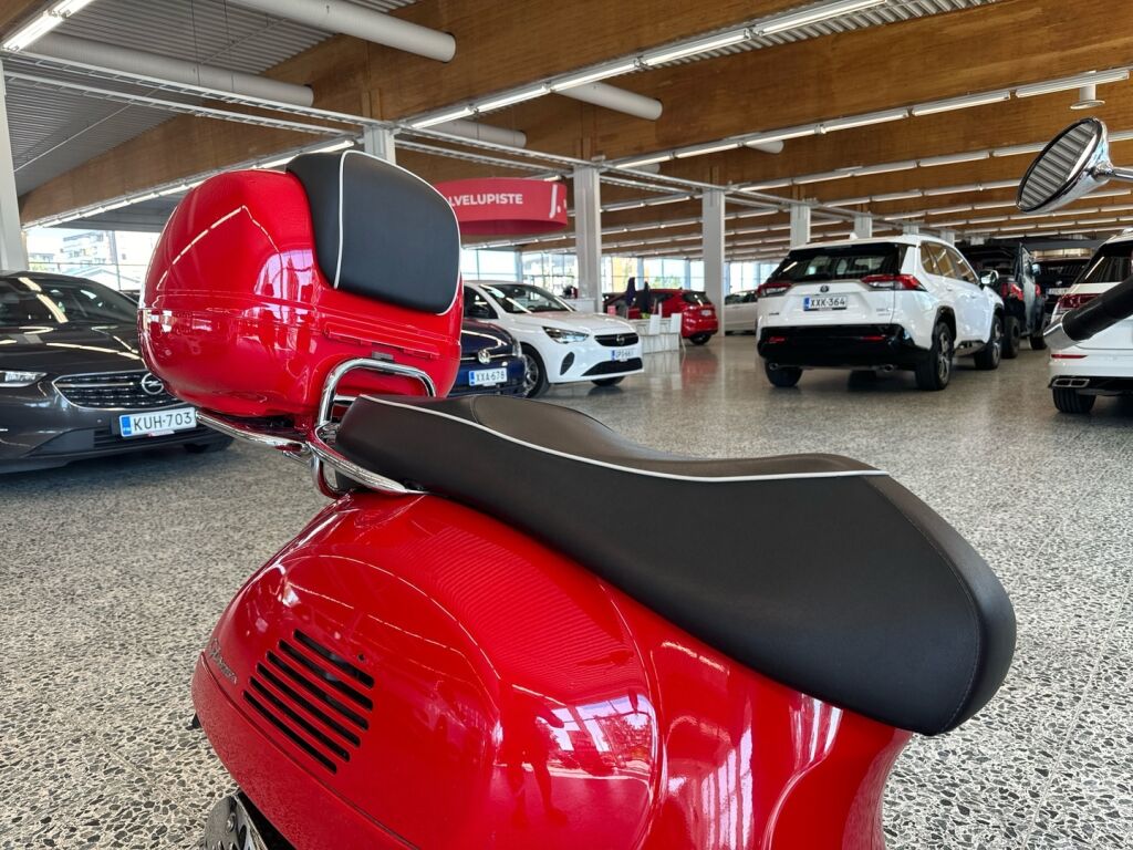 Piaggio Vespa 2012 Punainen