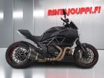 Ducati DIAVEL 2015 Musta