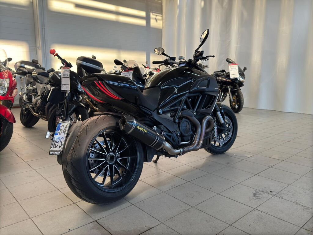 Ducati Diavel 2011 