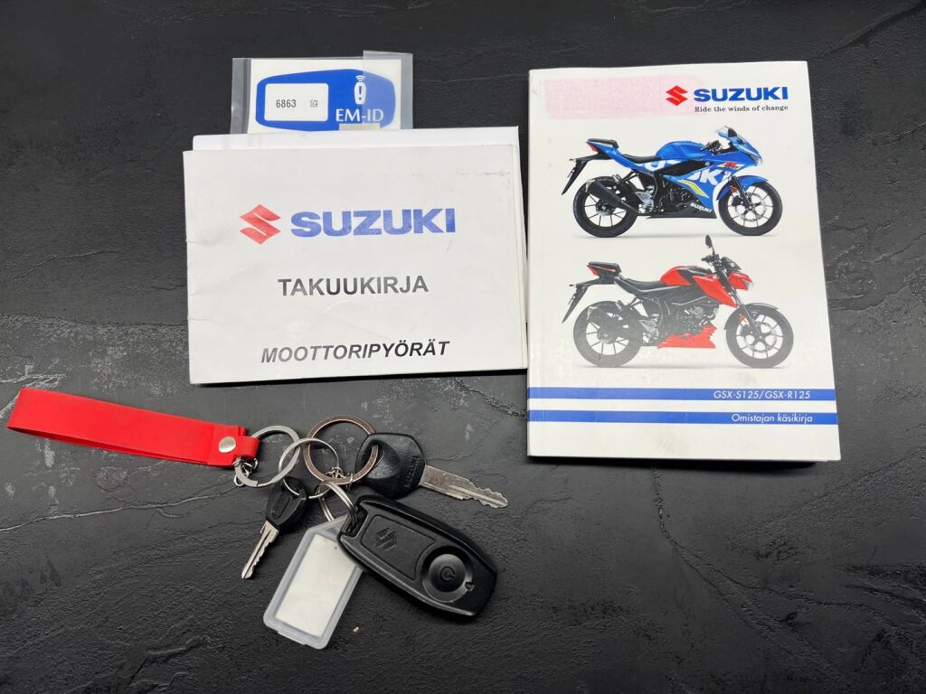 Suzuki GSX-R125 2021 Musta