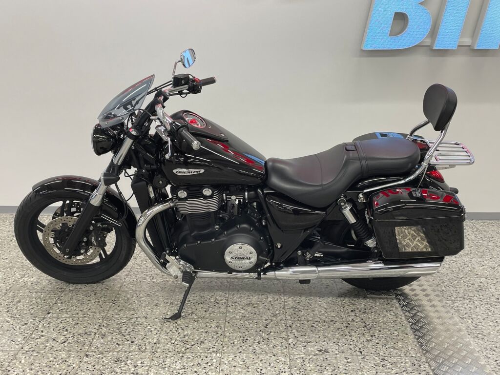 Triumph THUNDERBIRD 2011 Musta