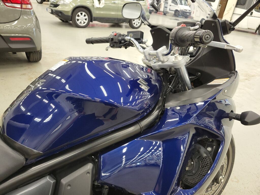 Suzuki GSX 2010 