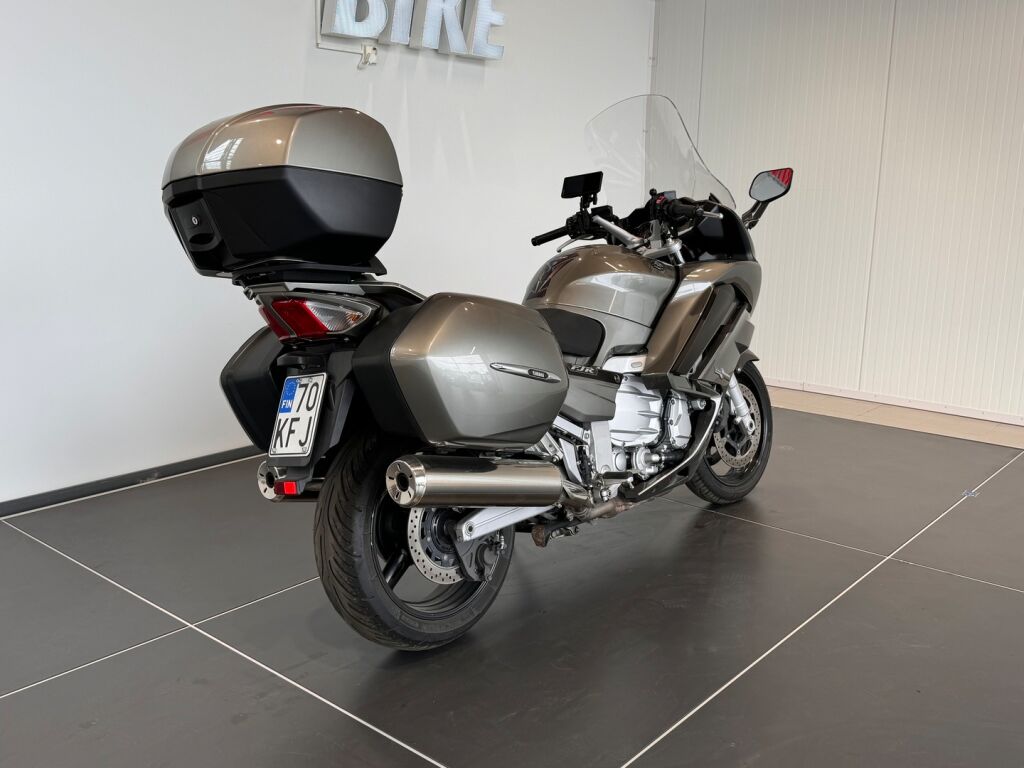 Yamaha FJR 2013 