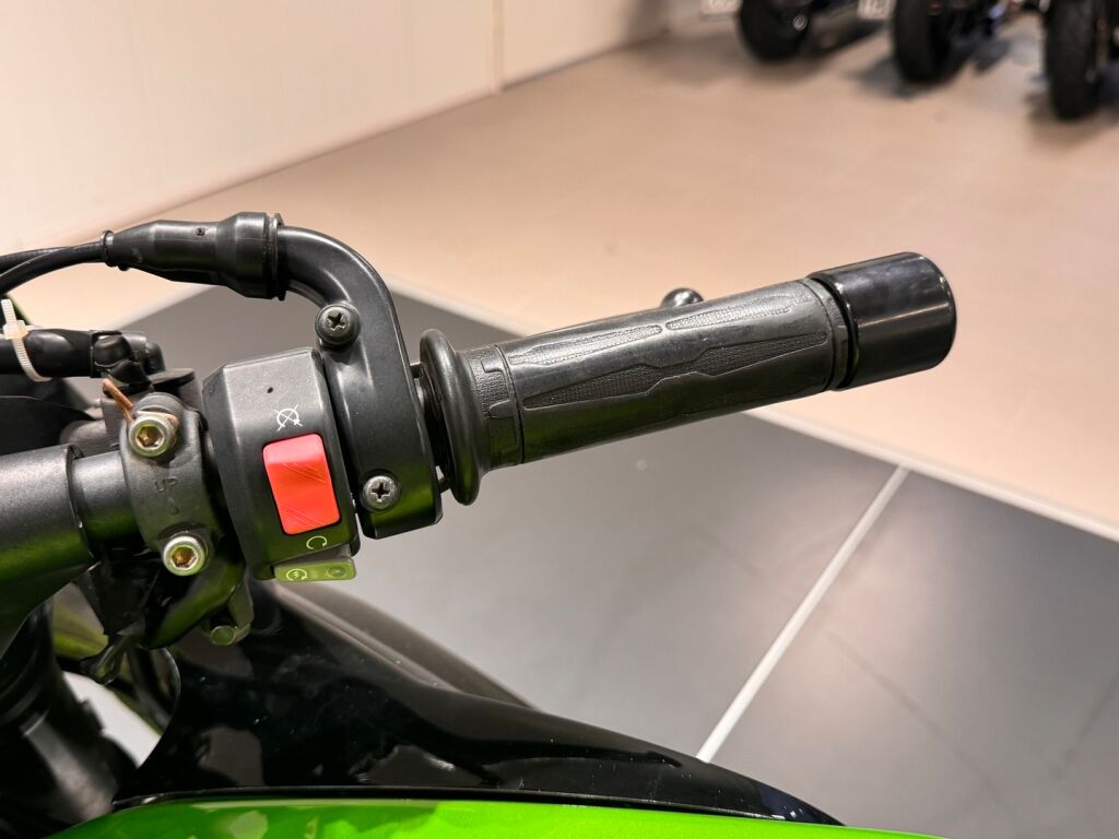 Kawasaki Z 2012 Vihreä