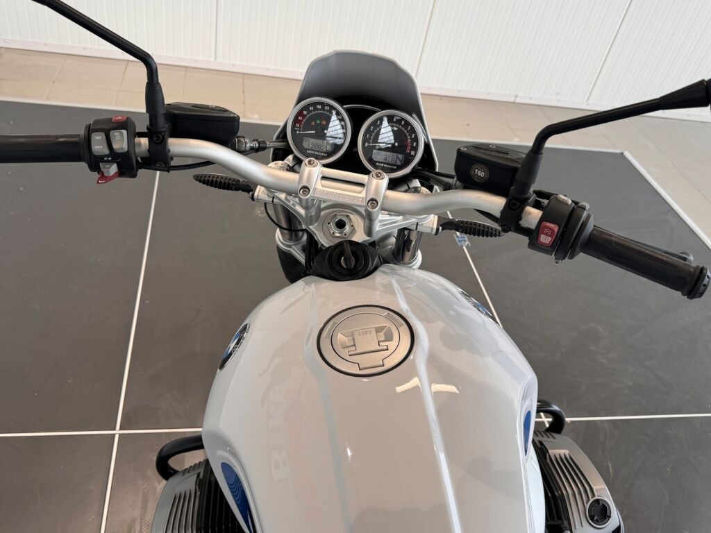 BMW R 2018 Valkoinen