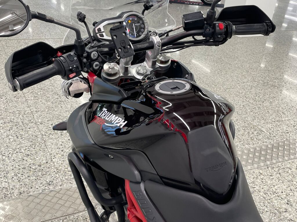 Triumph TIGER 2014 Musta