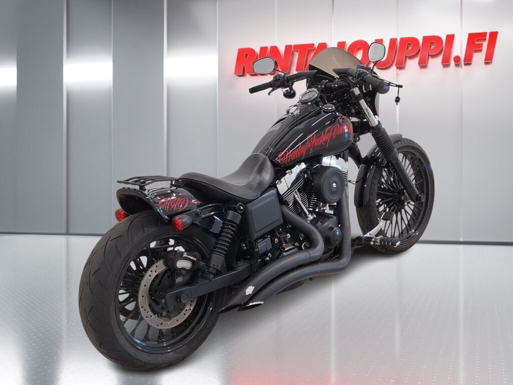 Harley-davidson Dyna 2015 Musta