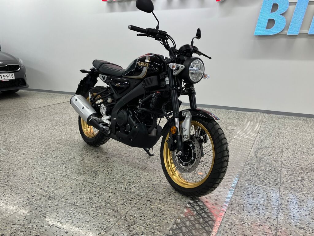 Yamaha XSR 2023 