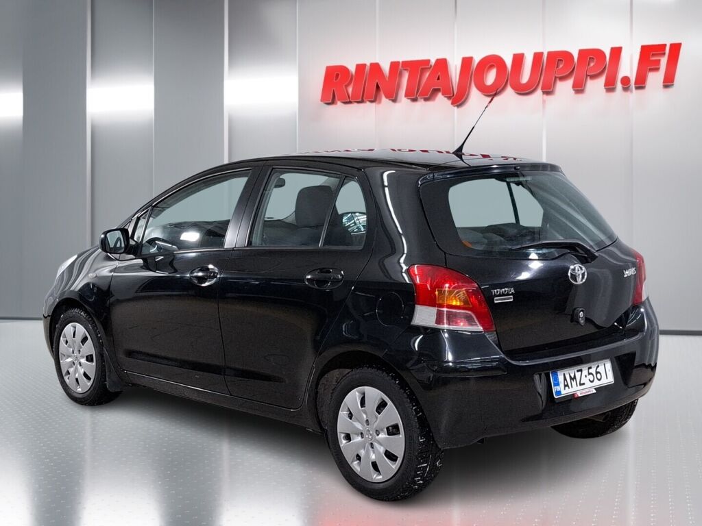 Toyota Yaris 2009 Musta