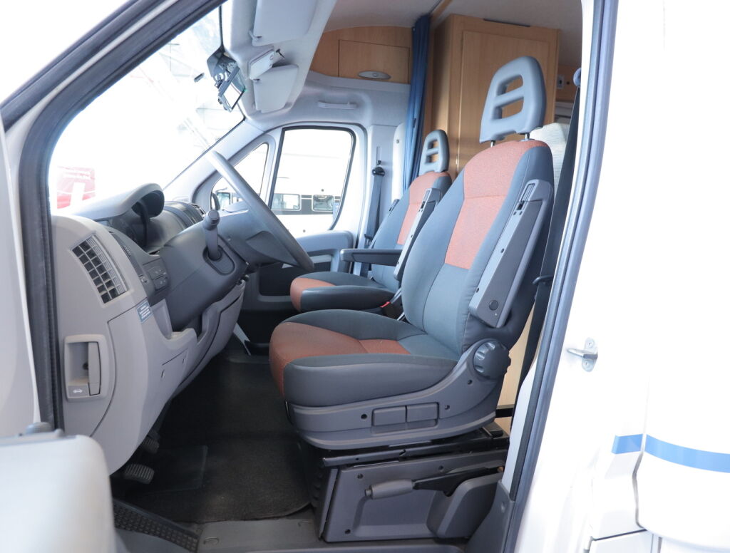 Adria SPORT S 573 DS 2009 Valkoinen