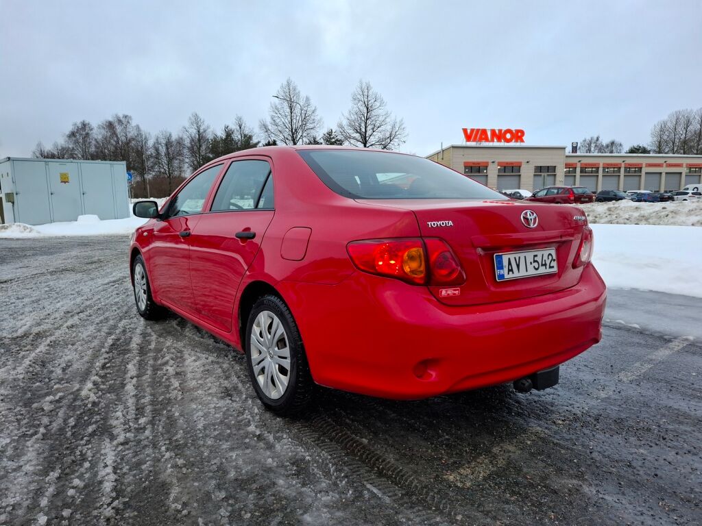 Toyota Corolla 2008 Punainen