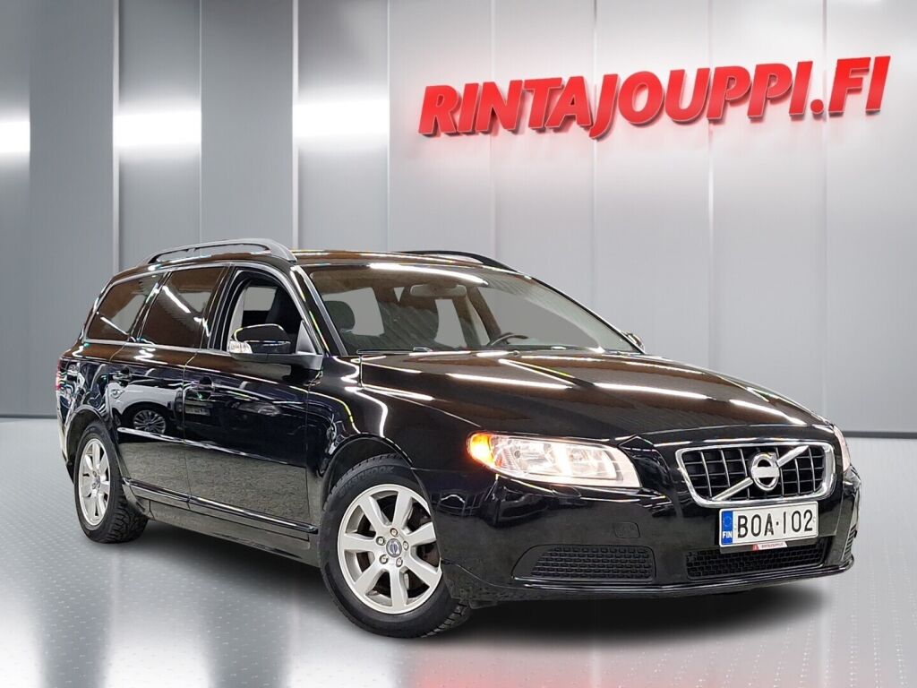 Volvo V70 2011 Musta