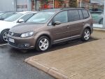 Volkswagen Touran 2011 Ruskea (beige)