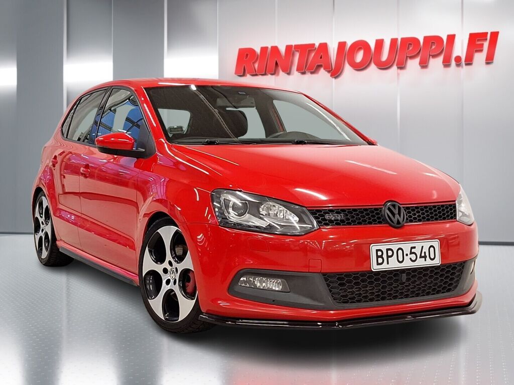 Volkswagen Polo 2012 Punainen