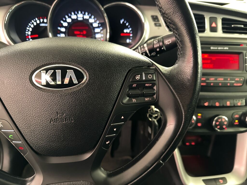 Kia Ceed 2015 Valkoinen