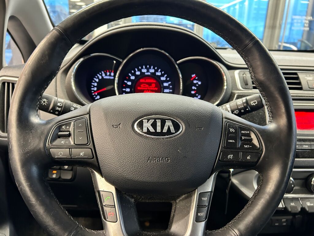 Kia Rio 2015 Hopea