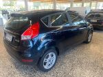 Ford Fiesta 2015 Musta