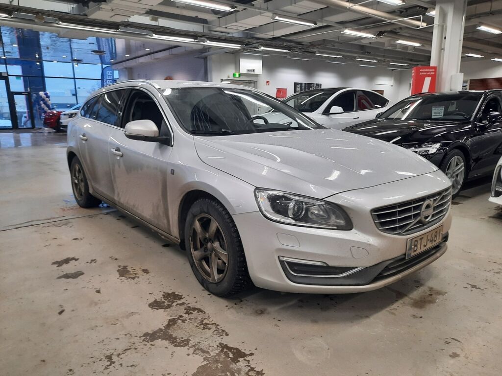 Volvo V60 2016 Harmaa