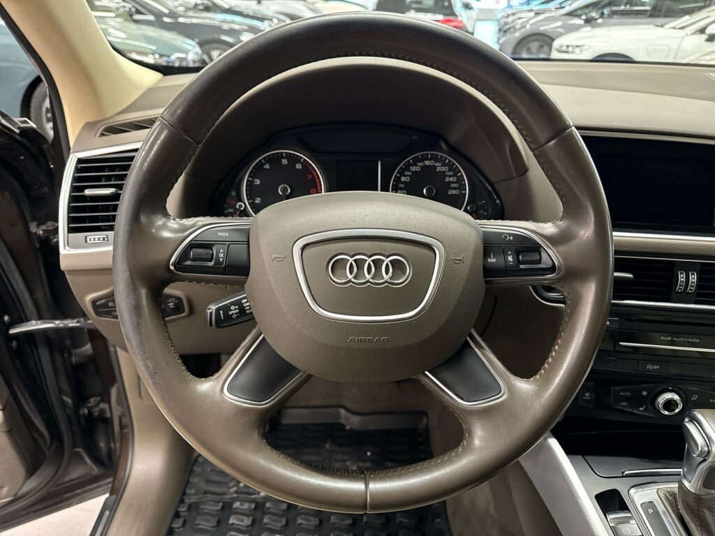 Audi Q5 2016 Ruskea (beige)