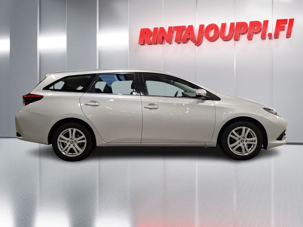 Toyota Auris 2017 Hopea