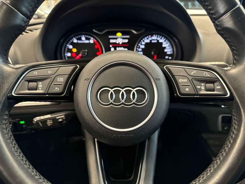 Audi A3 2017 Harmaa